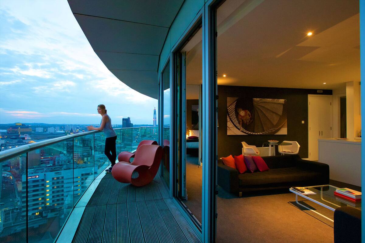 Penthouse, 2 Bedrooms, Balcony | Premium bedding, desk, laptop workspace, blackout curtains
