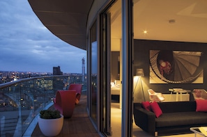 Penthouse, 2 Bedrooms, Balcony | Balcony - Staying Cool at  Rotunda (Birmingham)