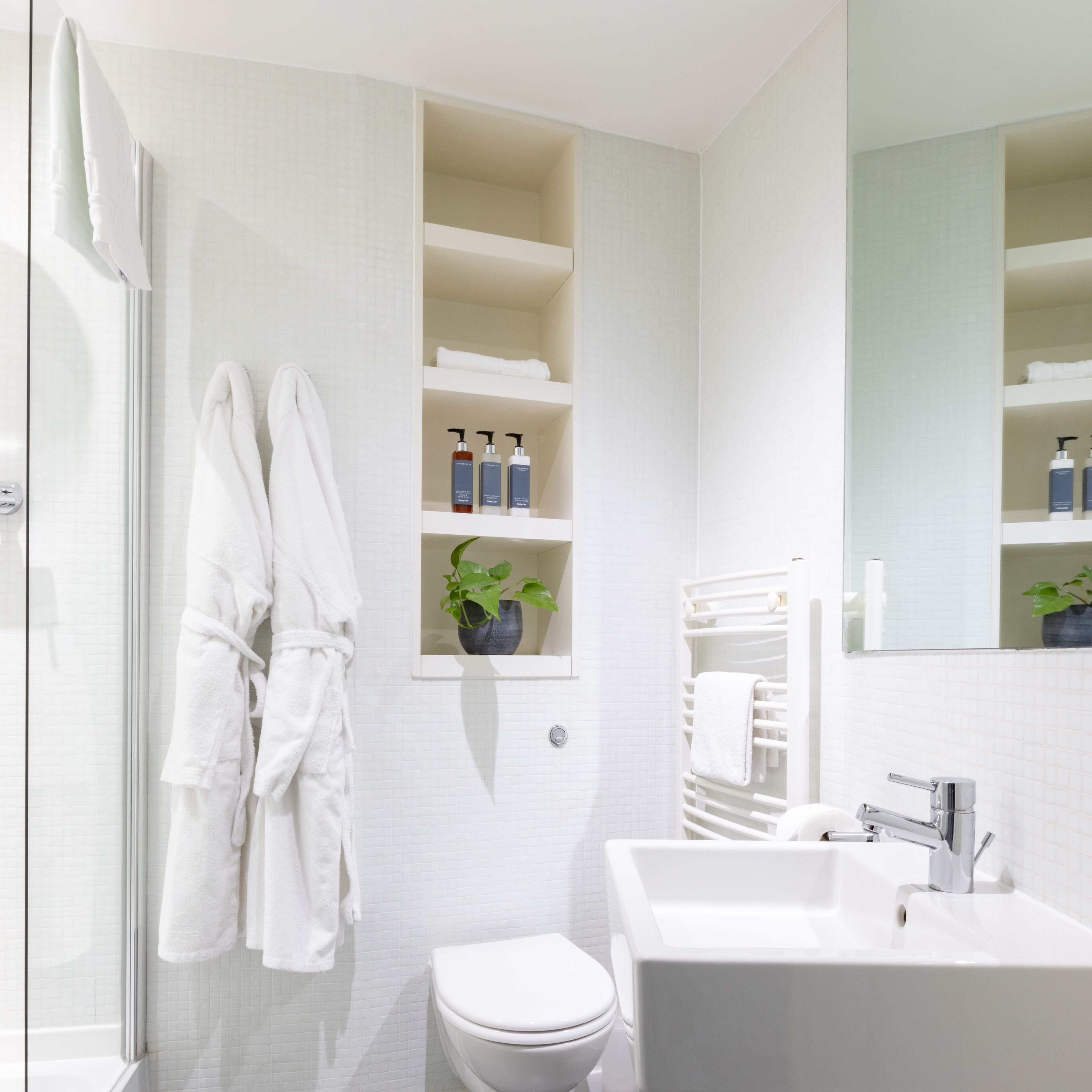 Photo - Staying Cool At Rotunda