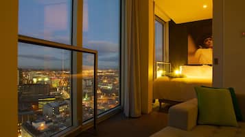 Apartment, 2 Bedrooms (Maxi) | Premium bedding, desk, laptop workspace, blackout curtains