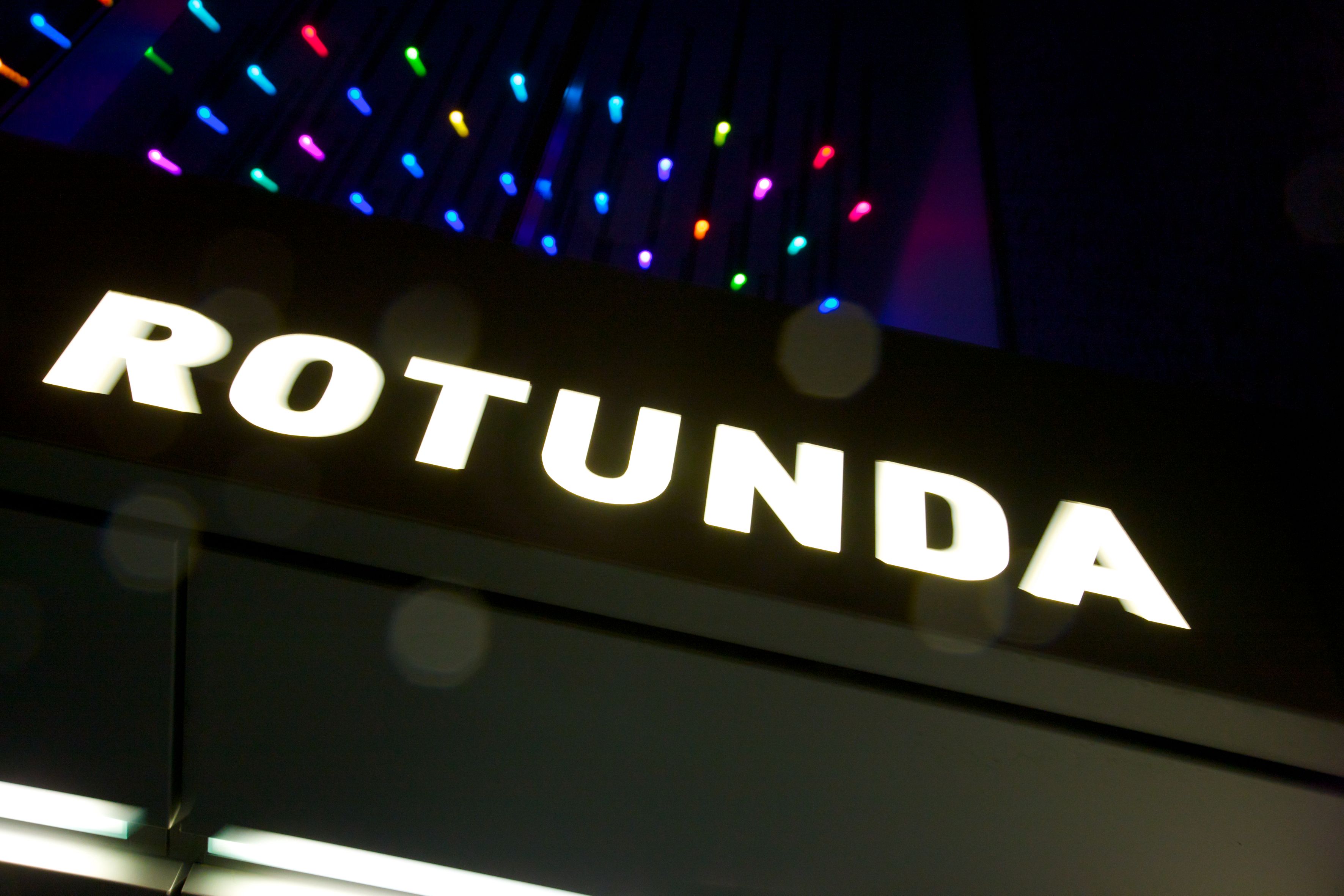 Photo - Staying Cool At Rotunda