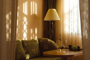 Télévision de 32 pouces avec chaînes par satellite