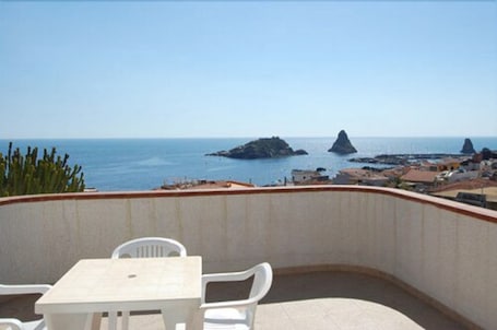 Terraza en la azotea. Albergo Lachea