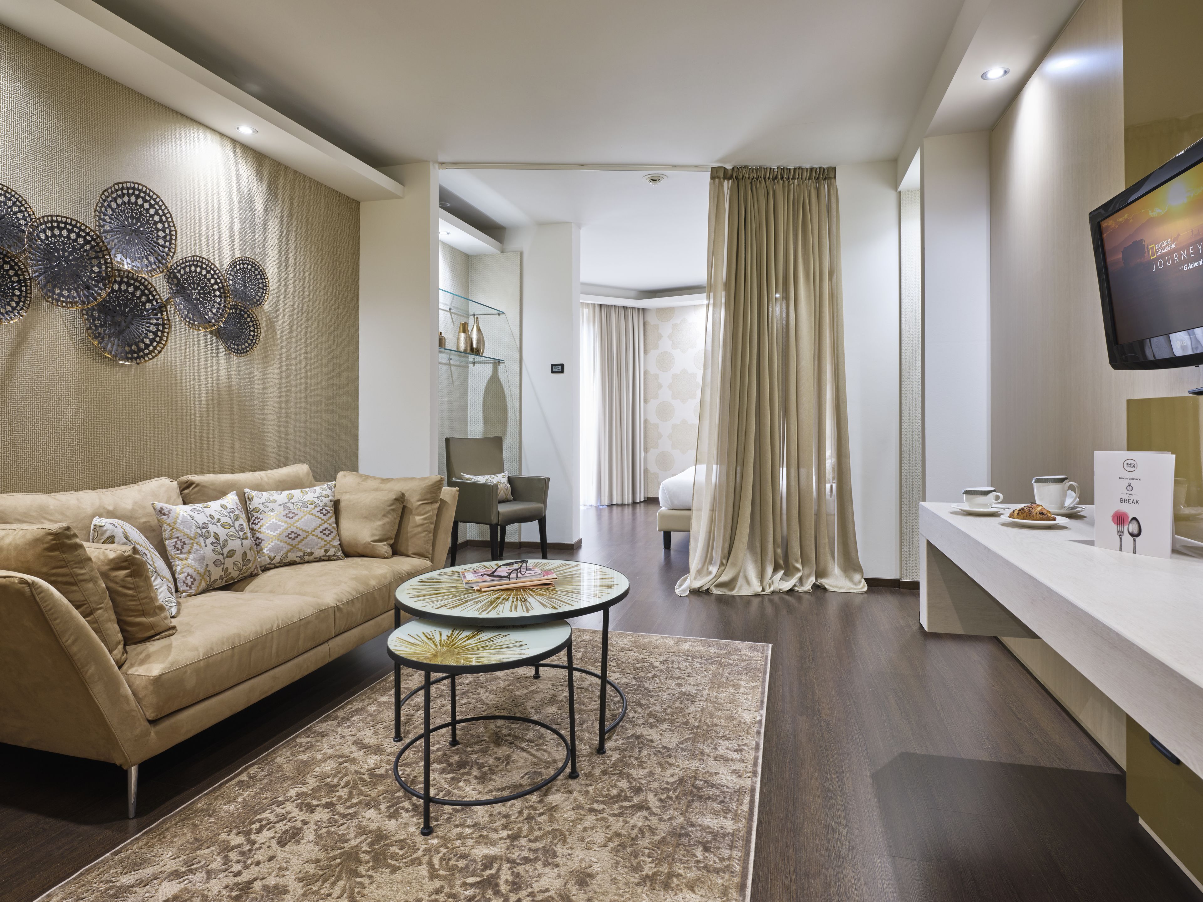 suite junior | 1 bedroom, in-room safe, desk, laptop workspace