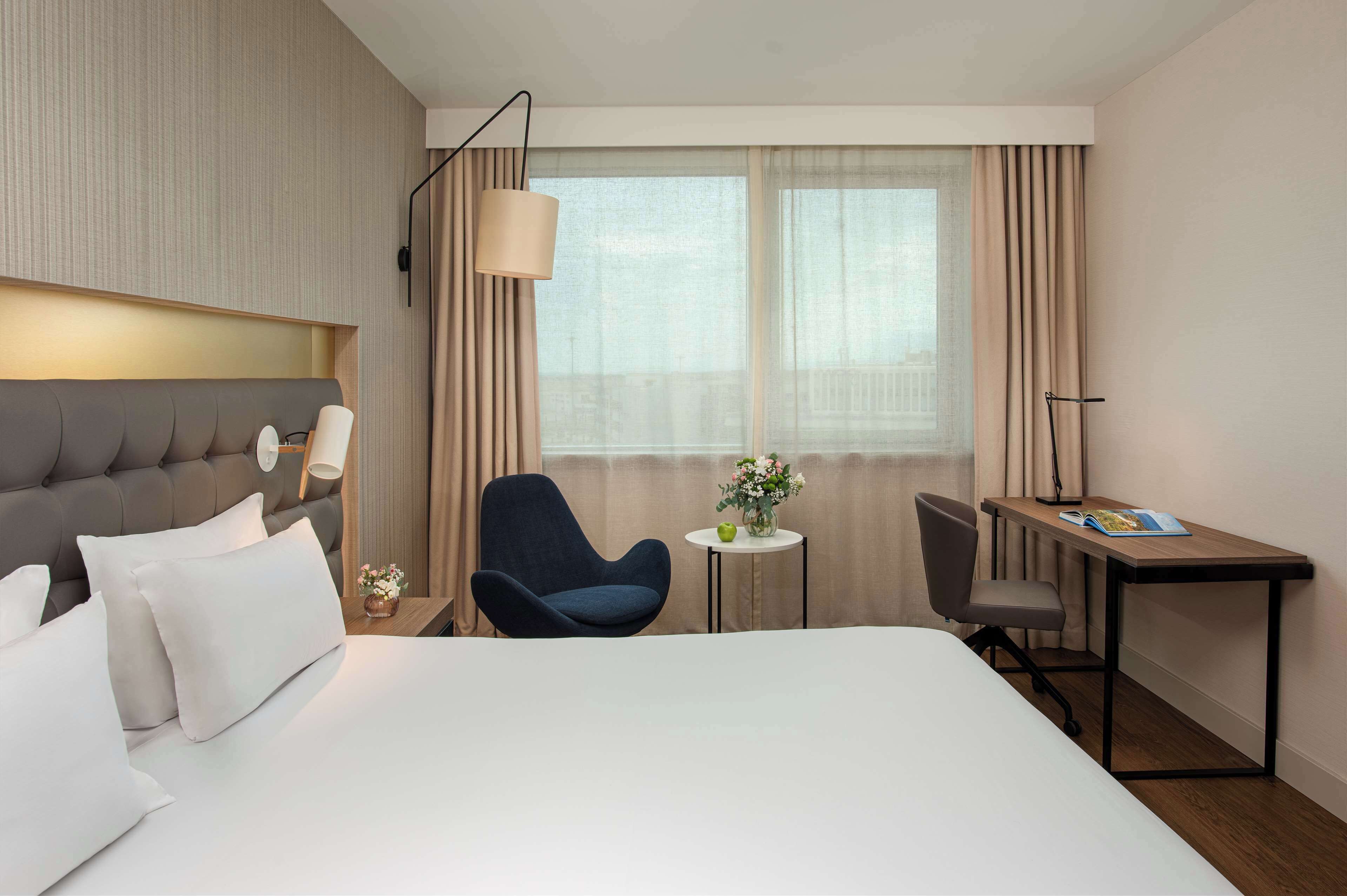 1 bedroom, premium bedding, minibar, in-room safe