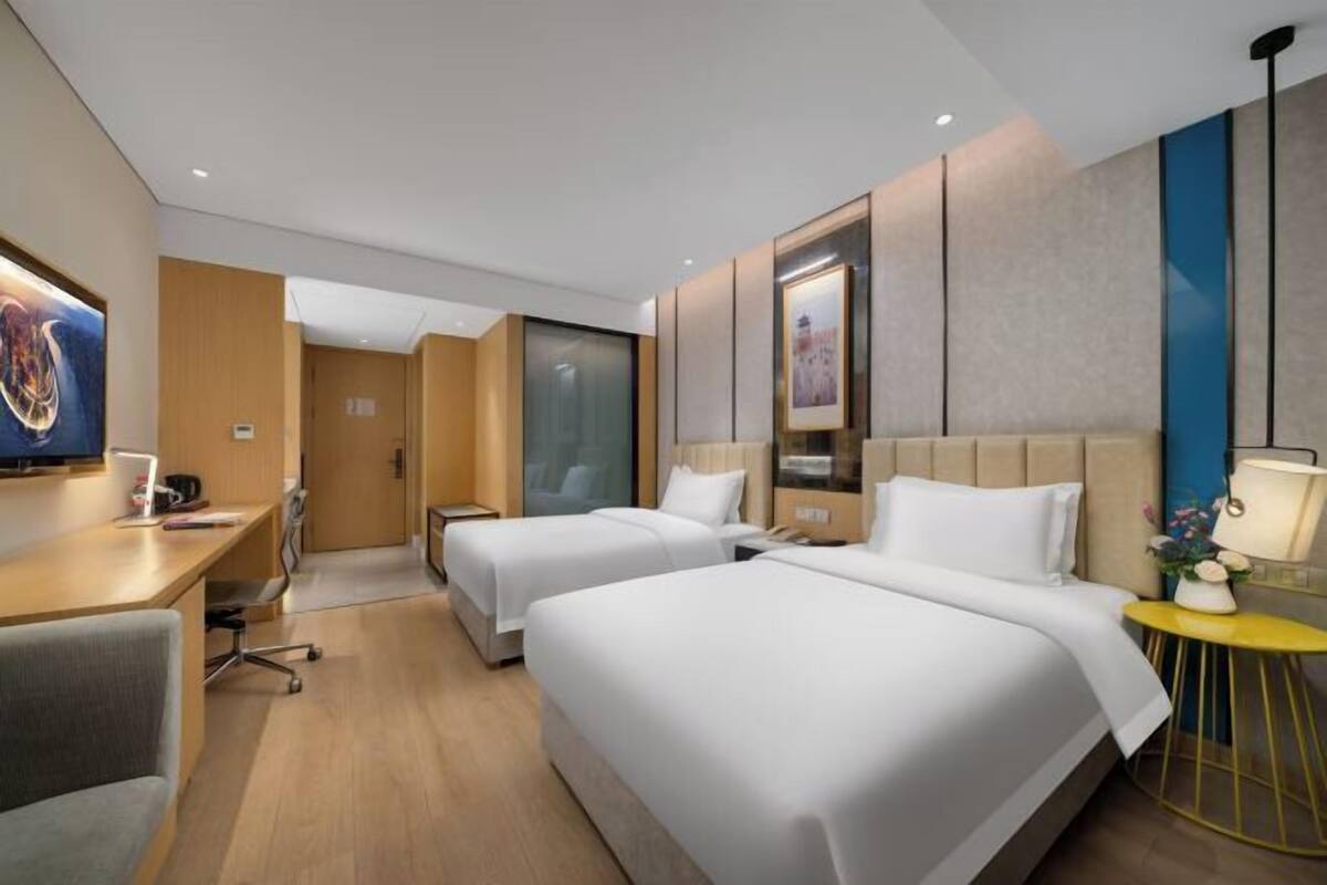 In-room safe, rollaway beds, free WiFi