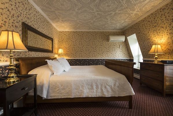 Chambre Quadruple | Fer et planche à repasser, Wi-Fi gratuit, draps fournis, réveils