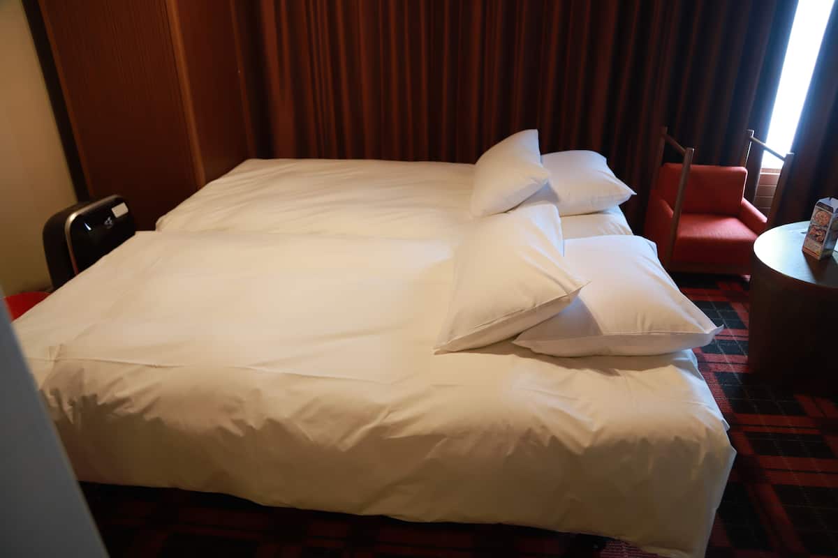 Premium bedding, in-room safe, blackout curtains, iron/ironing board