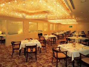 Breakfast, lunch and dinner served - Naeba Prince Hotel (Yuzawa)