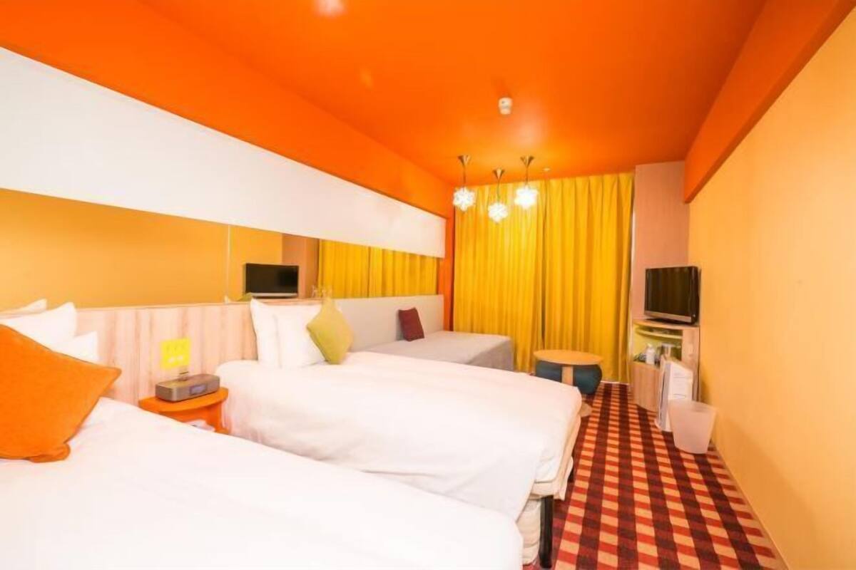 Premium bedding, in-room safe, blackout curtains, iron/ironing board