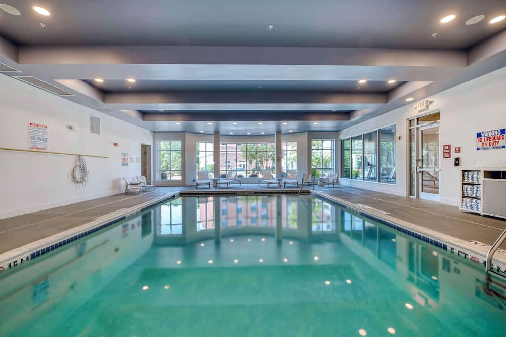DoubleTree by Hilton Raleigh - Cary