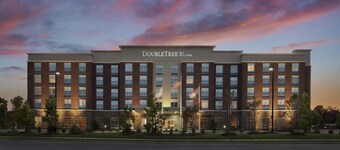 DoubleTree by Hilton Raleigh - Cary