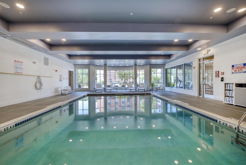 DoubleTree by Hilton Raleigh - Cary