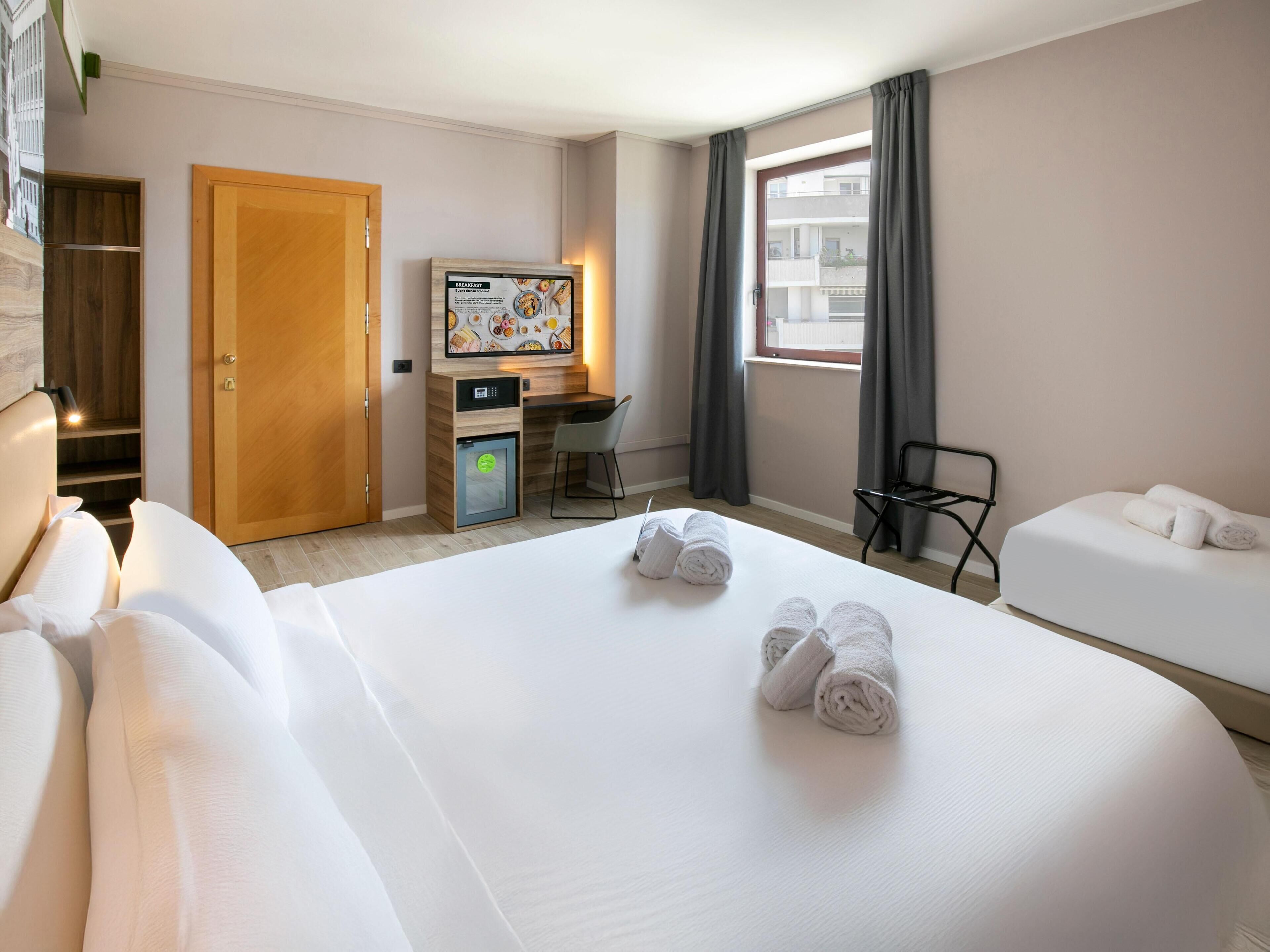 Camera tripla (Accessible) | Bagno | Asciugamani, shampoo, carta igienica