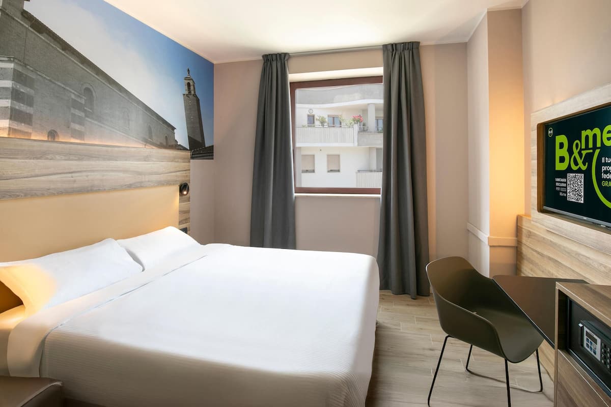 Double Room | Desk, free WiFi