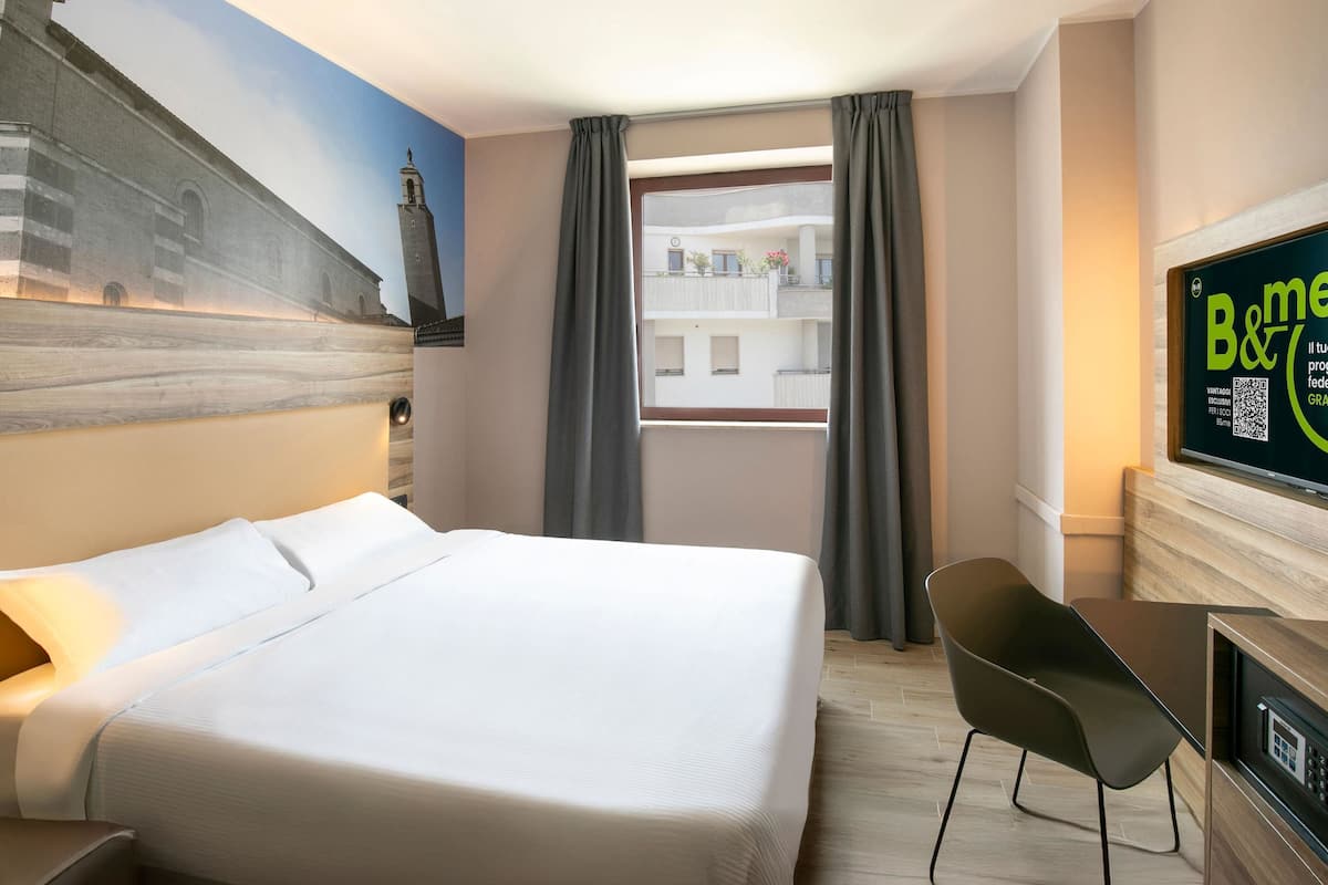 Double Room | Desk, free WiFi