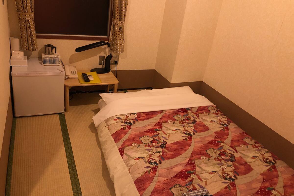 Couette en duvet d'oie, coffres-forts dans les chambres, bureau