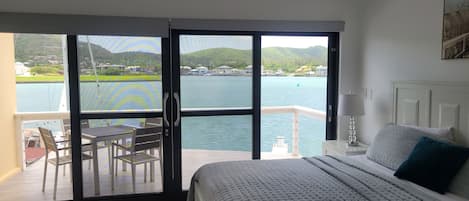 Luxury Villa, 2 Bedrooms, Balcony (Waterfront)