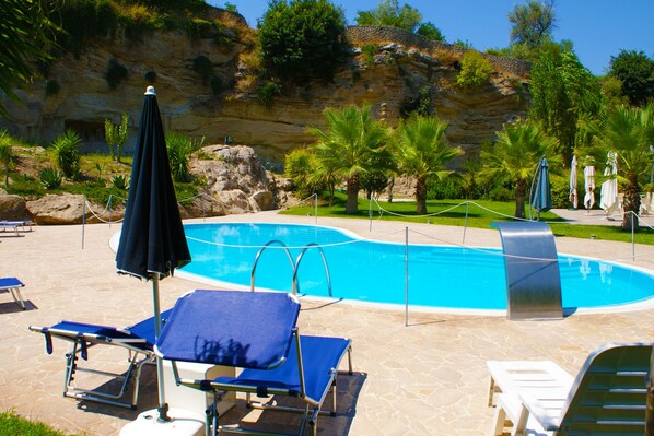 Seasonal outdoor pool