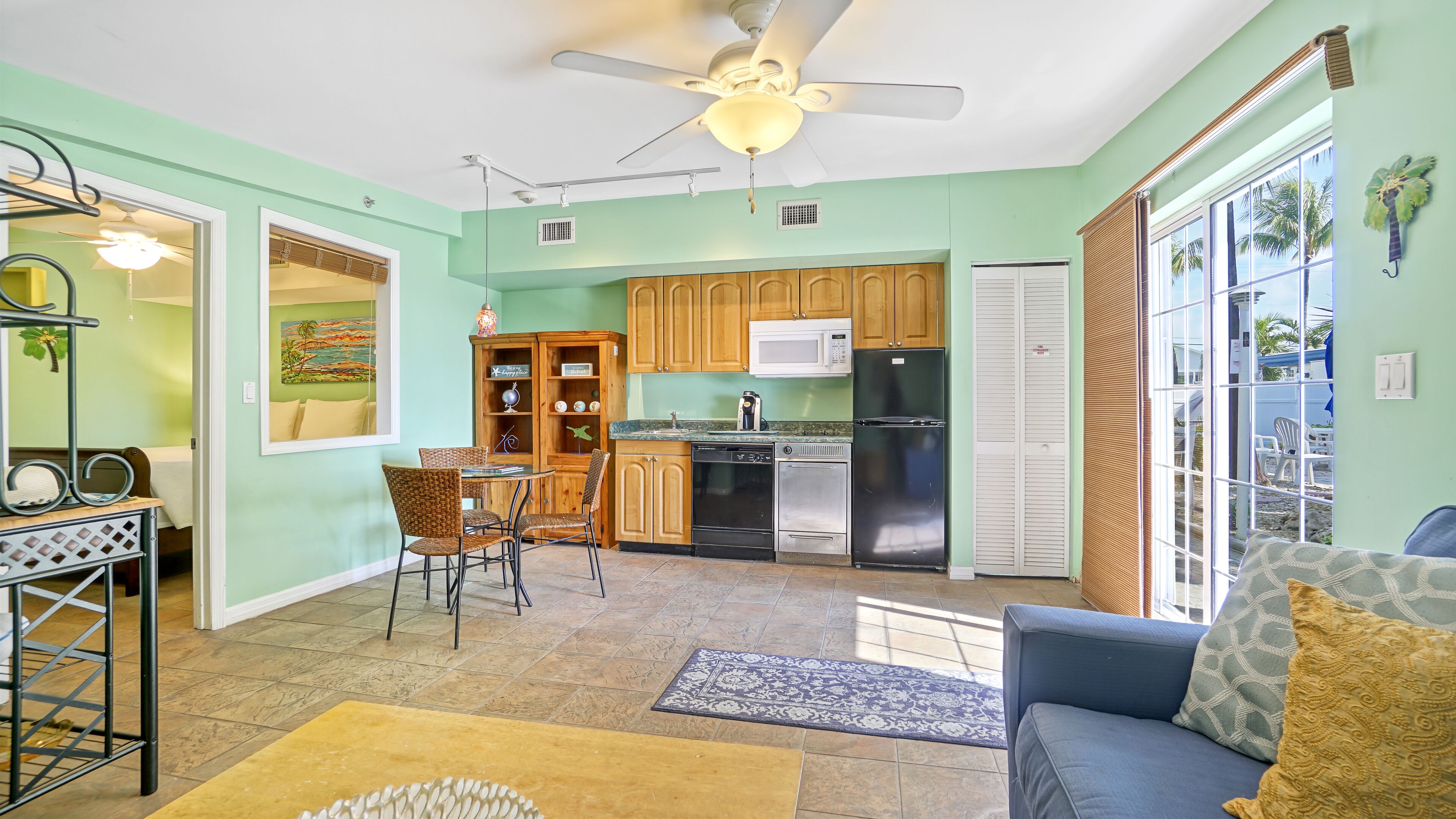 economy suite, courtyard view | private kitchenette | fridge, microwave, coffee/tea maker