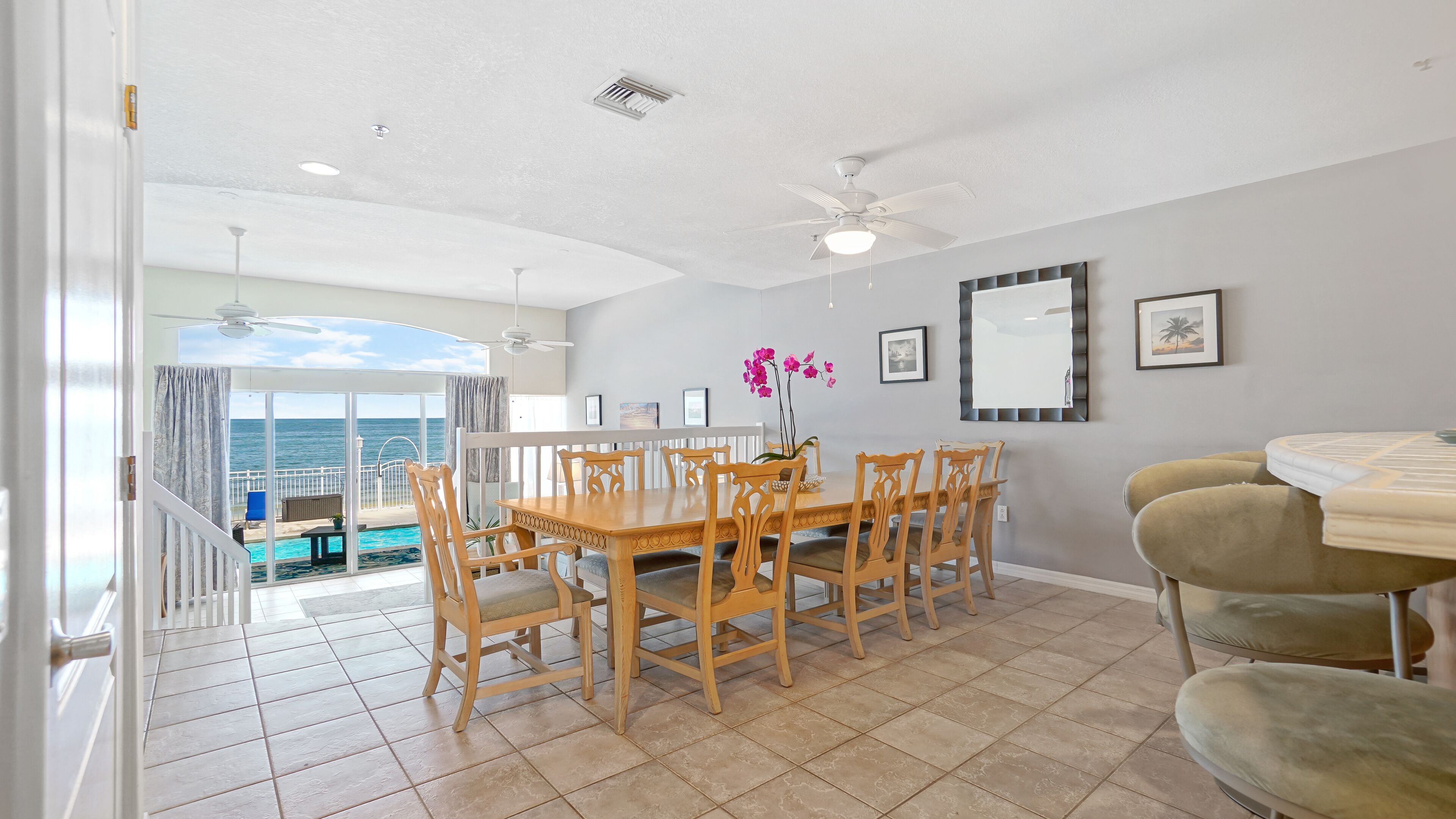 villa, 3 bedrooms, oceanfront | private kitchen | fridge, microwave, coffee/tea maker