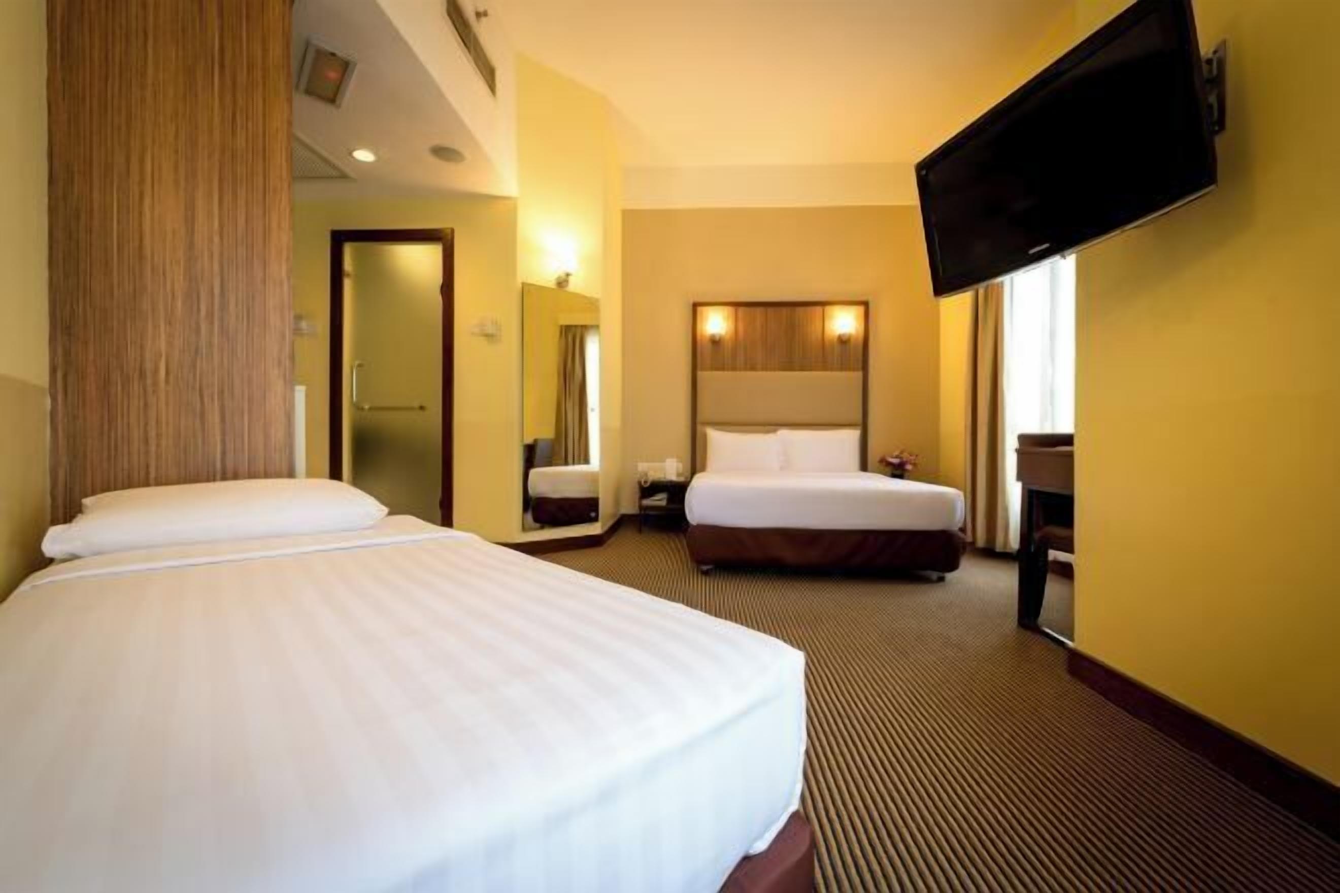 Laptop workspace, iron/ironing board, free WiFi, bed sheets