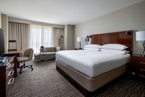 Premium bedding, Select Comfort beds, desk, blackout curtains - Marriott Macon City Center (Macon)