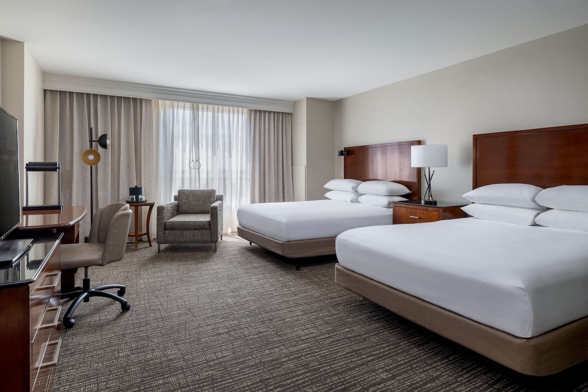 1 bedroom, premium bedding, select comfort beds, desk