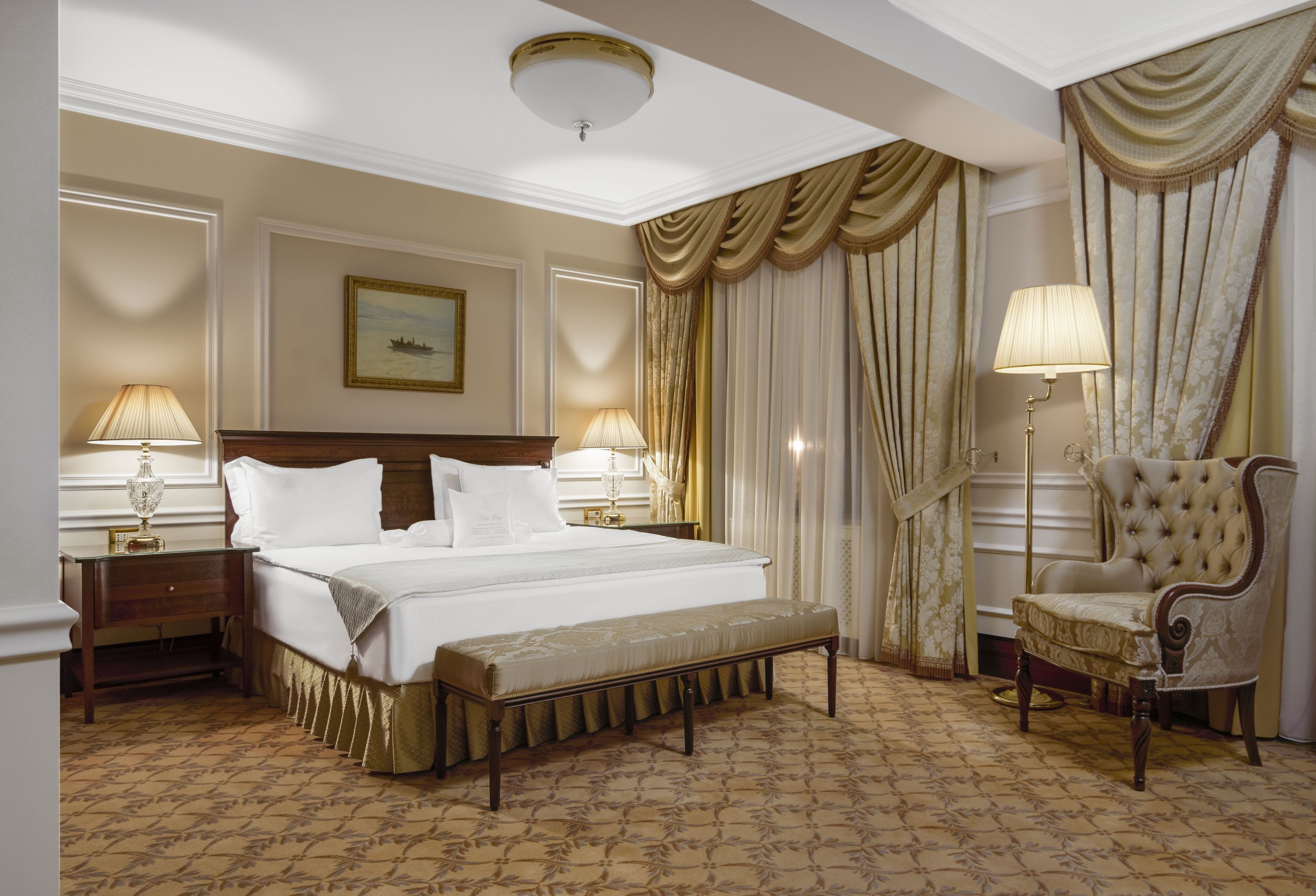standard double room | frette italian sheets, premium bedding, pillow-top beds, minibar