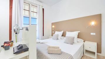 1 chambre, coffres-forts dans les chambres, bureau, Wi-Fi gratuit