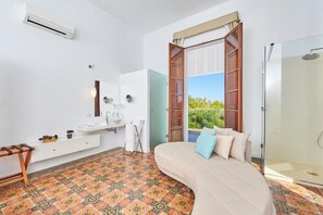 Shower, free toiletries, towels - Prinsotel Mal Pas (Alcúdia)
