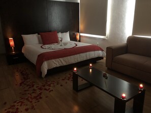 Penthouse presidencial, 1 cama King size, hidromasaje, vista a la alberca | Vista desde la habitación