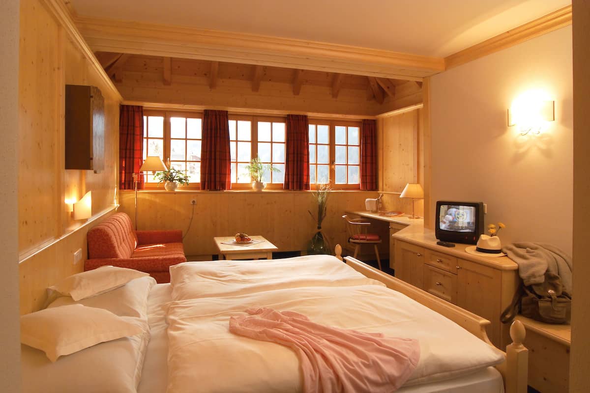 Frette Italian sheets, premium bedding, down duvets, pillow-top beds