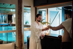 Een sauna, een bubbelbad, een stoombad