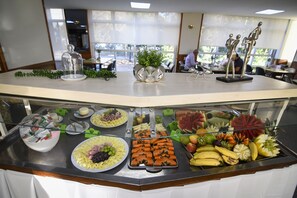 Tägliches inbegriffenes Frühstücksbuffet