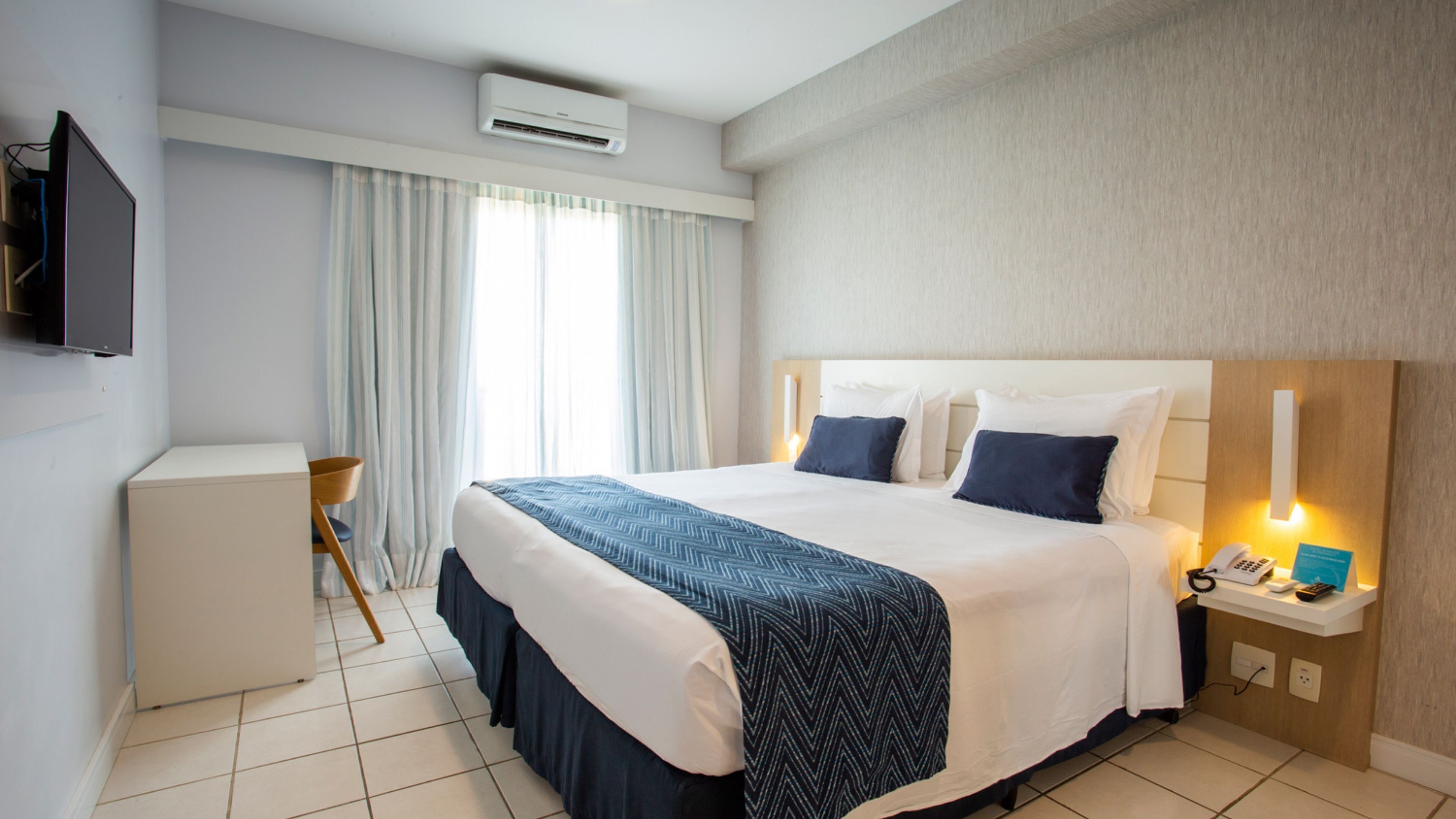 Minibar, in-room safe, free WiFi, bed sheets