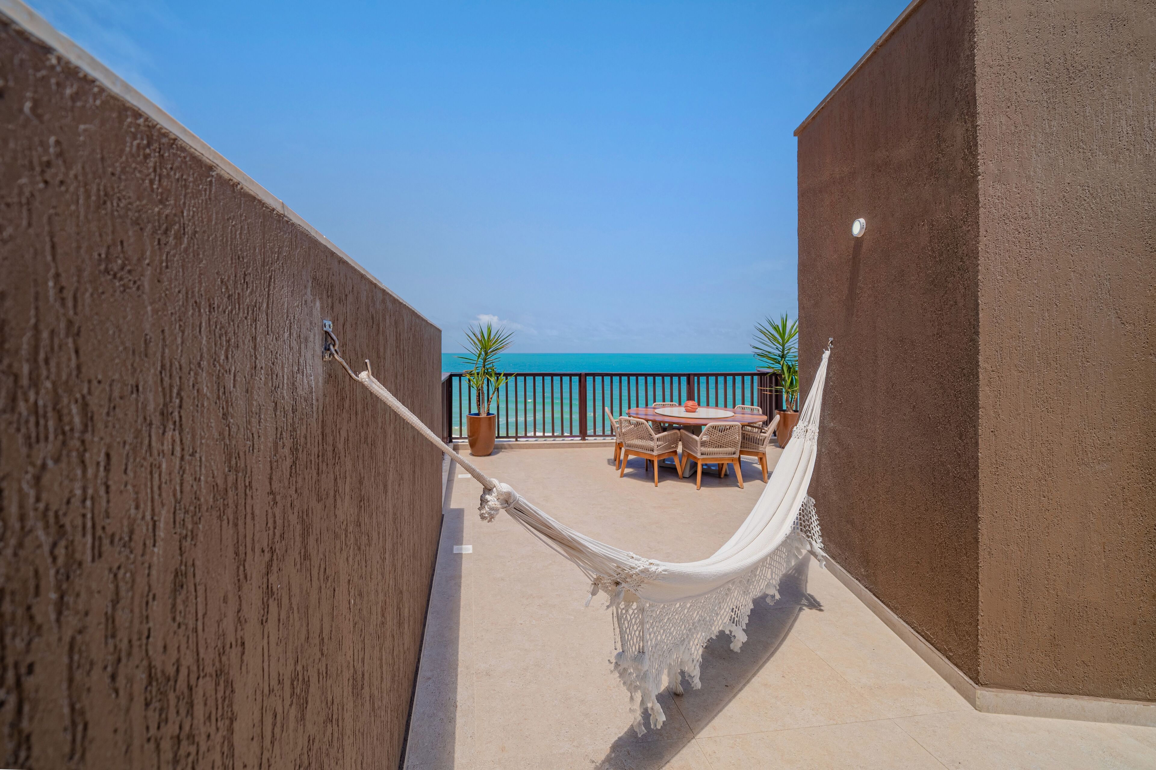 premium duplex | terrace/patio