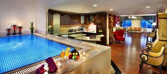 Al Safir Hotel & Tower