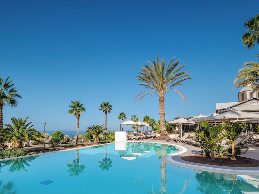 2 outdoor pools, open 9:00 AM to 6:00 PM, pool umbrellas, sun loungers