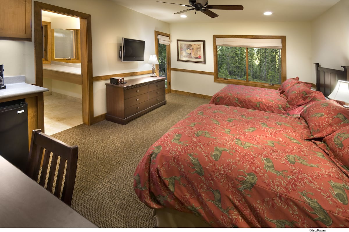 Lodge bedroom | View from room