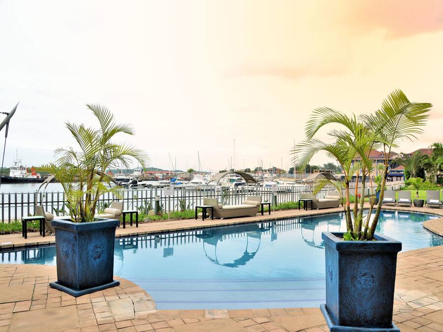 Outdoor pool, open 8:00 AM to 9:00 PM, sun loungers