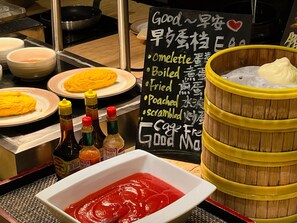 매일 뷔페 아침 식사 유료