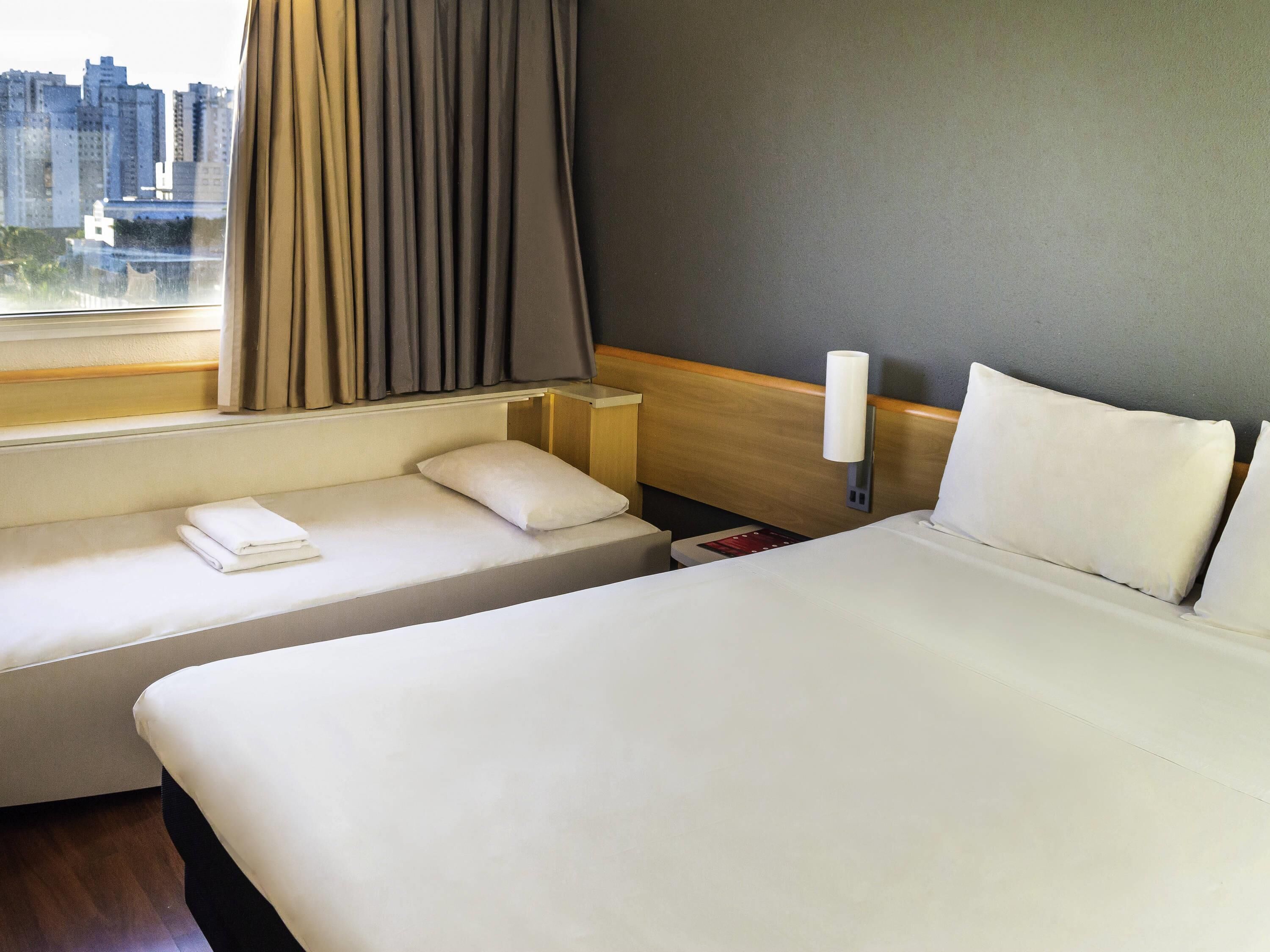 Standard Room, 1 Double Bed with Sofa bed | Minibar, desk, blackout curtains, soundproofing