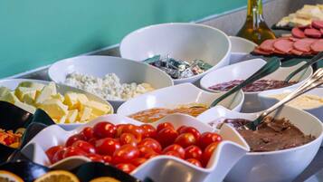 Daily buffet breakfast for a fee