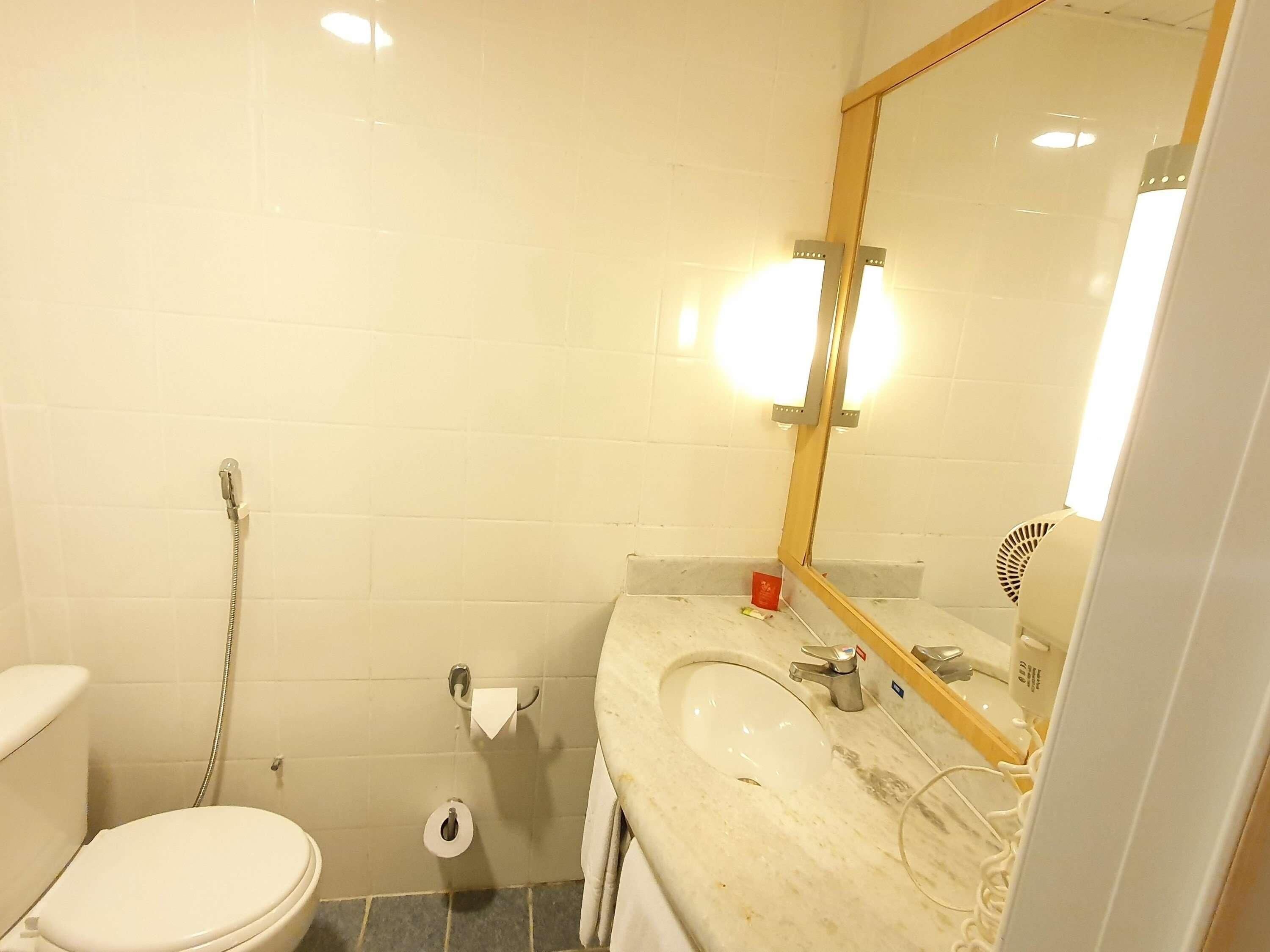 in-room safe, desk, blackout curtains, free wifi