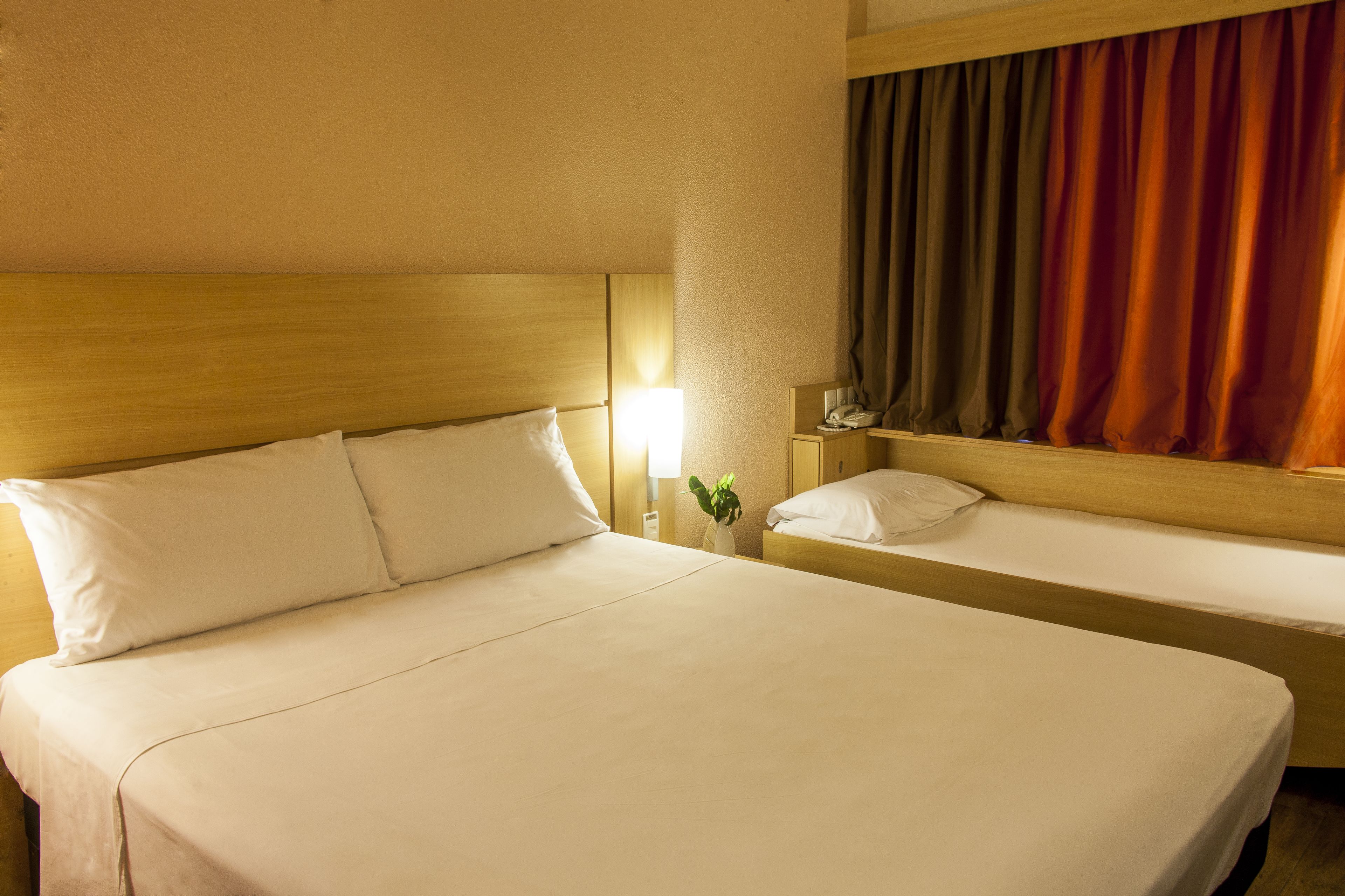 standard room, 1 double bed | extra beds