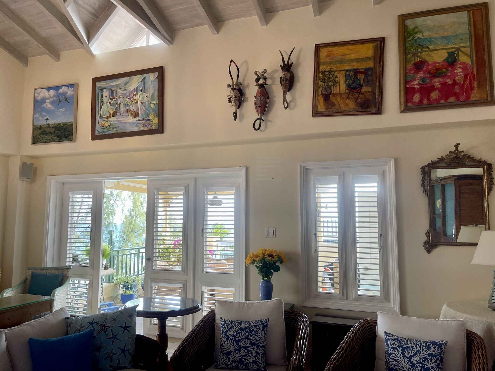 luxury condo, 2 bedrooms, beach view | living area | tv