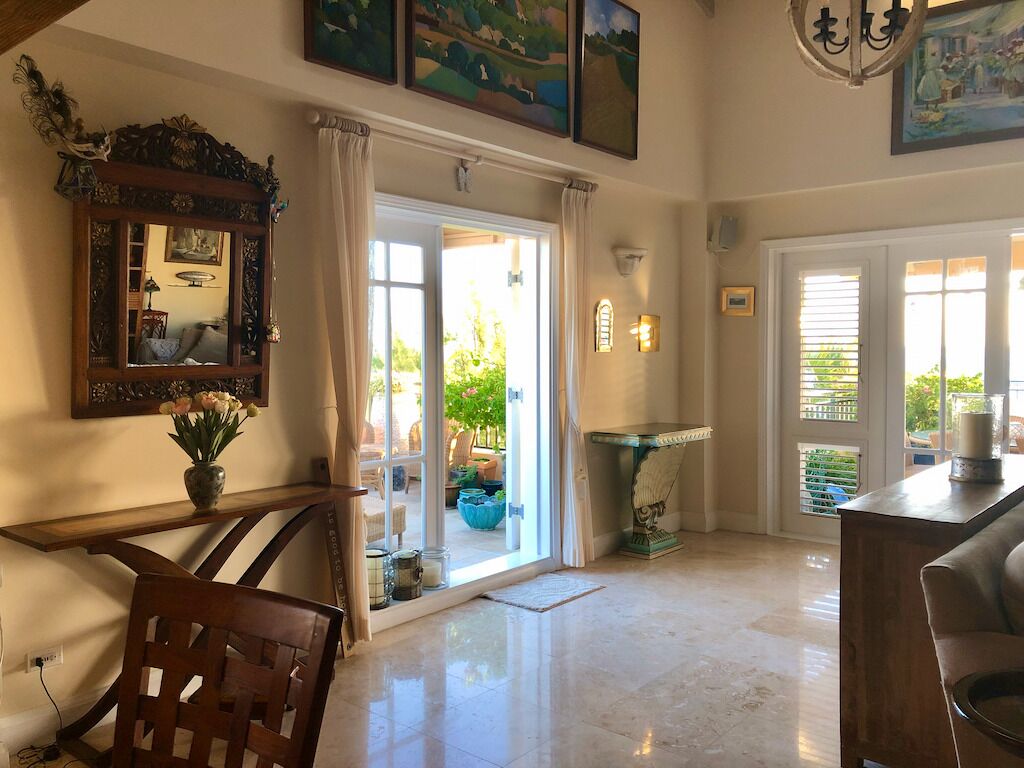 luxury condo, 2 bedrooms, beach view | living area | tv