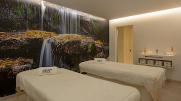 Sauna, Whirlpool, Körperbehandlungen, Ganzkörperwickelbehandlung