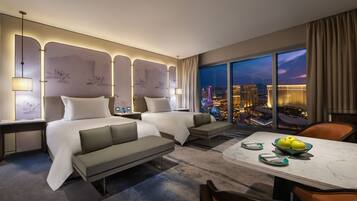 Premier Double Queen Room with Cotai View